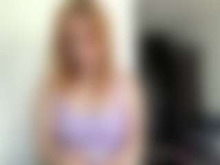 LauraStraker's Live Sex Cam Show