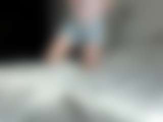 LauraStraker's Live Sex Cam Show