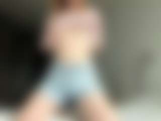 LauraStraker's Live Sex Cam Show