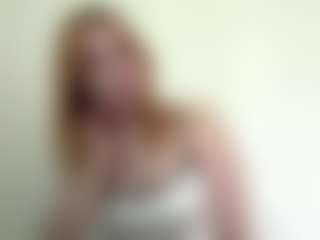 LauraStraker's Live Sex Cam Show