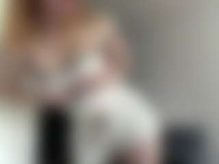 LauraStraker's Live Sex Cam Show