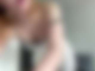 LauraStraker's Live Sex Cam Show