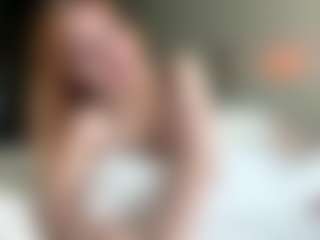 LauraStraker's Live Sex Cam Show