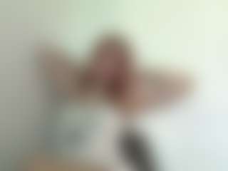 LauraStraker's Live Sex Cam Show