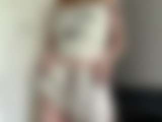 LauraStraker's Live Sex Cam Show