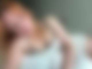LauraStraker's Live Sex Cam Show