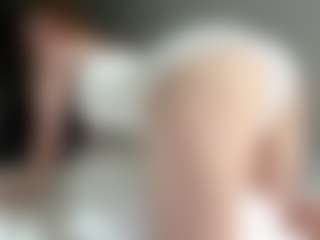 LauraStraker's Live Sex Cam Show