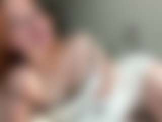 LauraStraker's Live Sex Cam Show