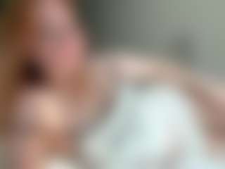 LauraStraker's Live Sex Cam Show
