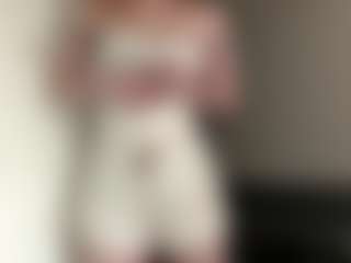 LauraStraker's Live Sex Cam Show
