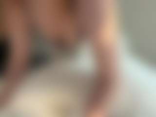 LauraStraker's Live Sex Cam Show