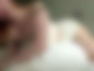 LauraStraker's Live Sex Cam Show