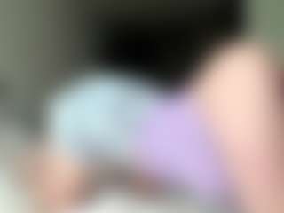 Live cam show with LauraStraker - Brown Eyes Red Hair on Camsoda