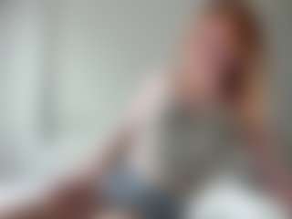 LauraStraker's Live Sex Cam Show