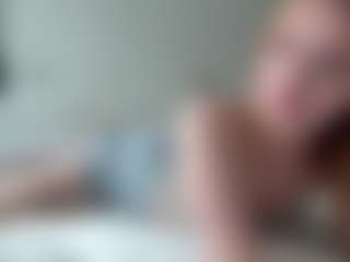 LauraStraker's Live Sex Cam Show