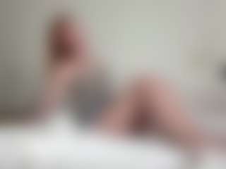 LauraStraker's Live Sex Cam Show