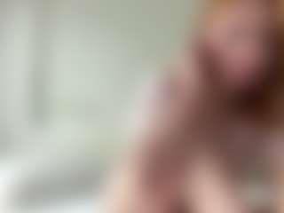 Live cam show with LauraStraker - Sexwebcam Red Hair on Camiplay Live