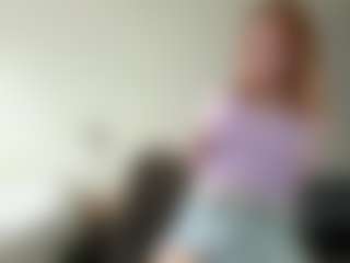 LauraStraker's Live Sex Cam Show