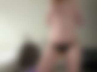 LauraStraker's Live Sex Cam Show