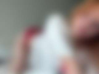 LauraStraker's Live Sex Cam Show