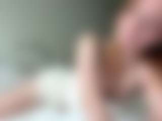 LauraStraker's Live Sex Cam Show