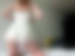 LauraStraker's Live Sex Cam Show