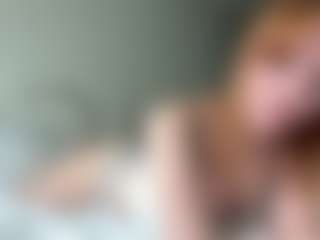 LauraStraker's Live Sex Cam Show