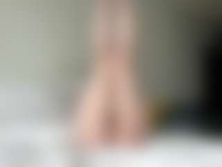 LauraStraker's Live Sex Cam Show