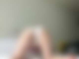 LauraStraker's Live Sex Cam Show