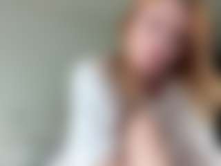 LauraStraker's Live Sex Cam Show