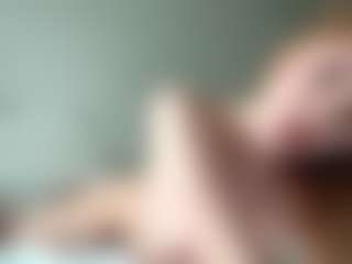 LauraStraker's Live Sex Cam Show