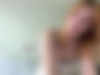 LauraStraker's Live Sex Cam Show
