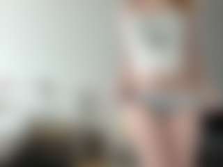 LauraStraker's Live Sex Cam Show