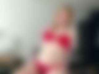 LauraStraker's Live Sex Cam Show