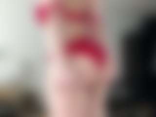 LauraStraker's Live Sex Cam Show