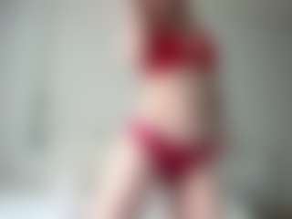 LauraStraker's Live Sex Cam Show
