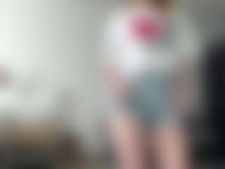 Live cam show with LauraStraker - Strip Red Hair on Camsoda