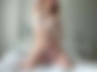 Live cam show with LauraStraker - Red Hair on Porn Luv