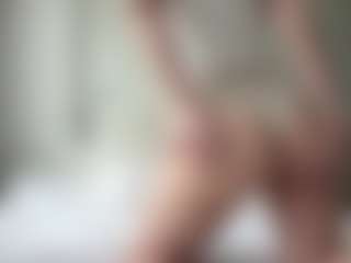 LauraStraker's Live Sex Cam Show