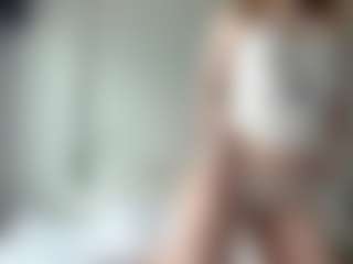 LauraStraker's Live Sex Cam Show