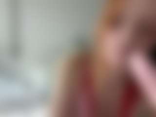 LauraStraker's Live Sex Cam Show