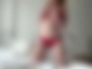 LauraStraker's Live Sex Cam Show