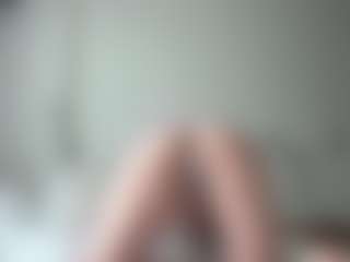LauraStraker's Live Sex Cam Show