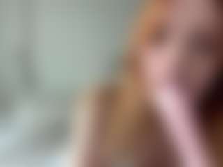 LauraStraker's Live Sex Cam Show