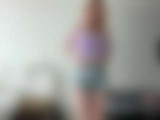 LauraStraker's Live Sex Cam Show