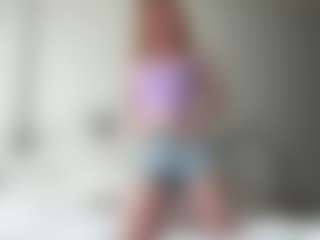LauraStraker's Live Sex Cam Show