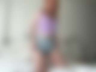 LauraStraker's Live Sex Cam Show