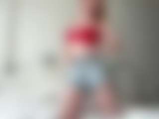 LauraStraker's Live Sex Cam Show