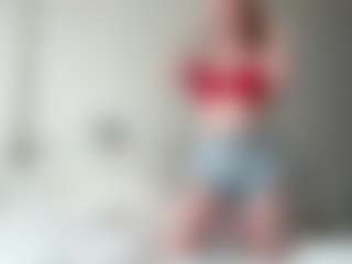 Live cam show with LauraStraker - Camel Toe on SinfulBabes
