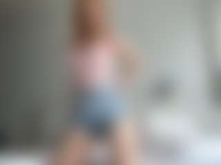 LauraStraker's Live Sex Cam Show